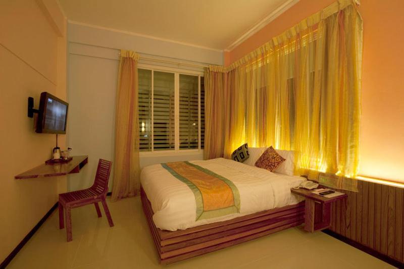 Much-Che Manta Boutique Hotel Удон Тани Стая снимка