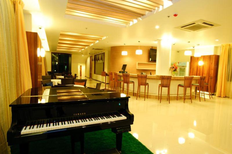 Much-Che Manta Boutique Hotel Удон Тани Екстериор снимка